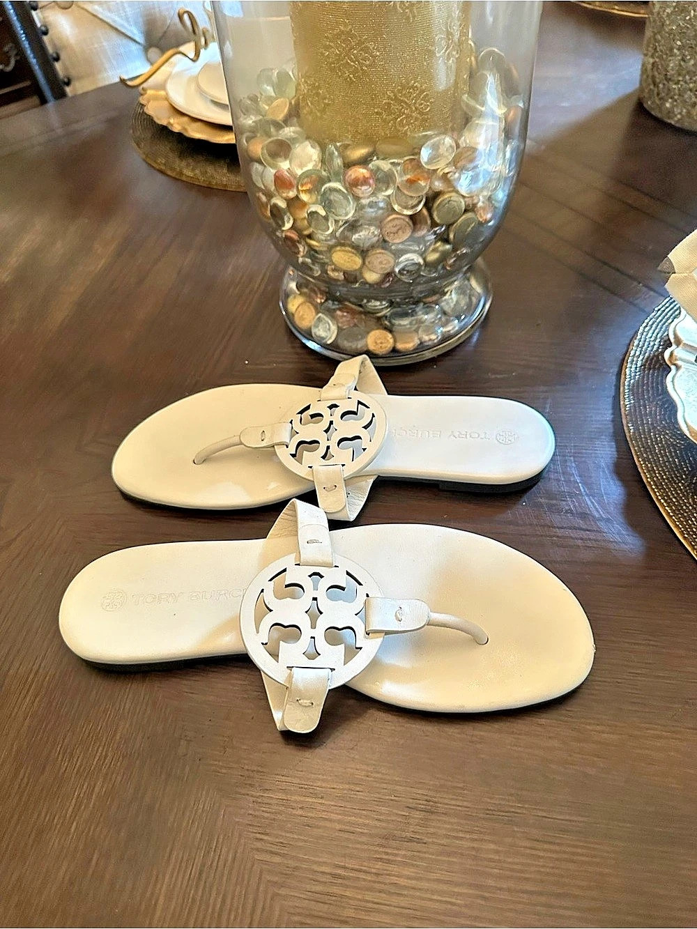 Slightly worn size 8 Tory Burch Miller Leather Thong Sandal White